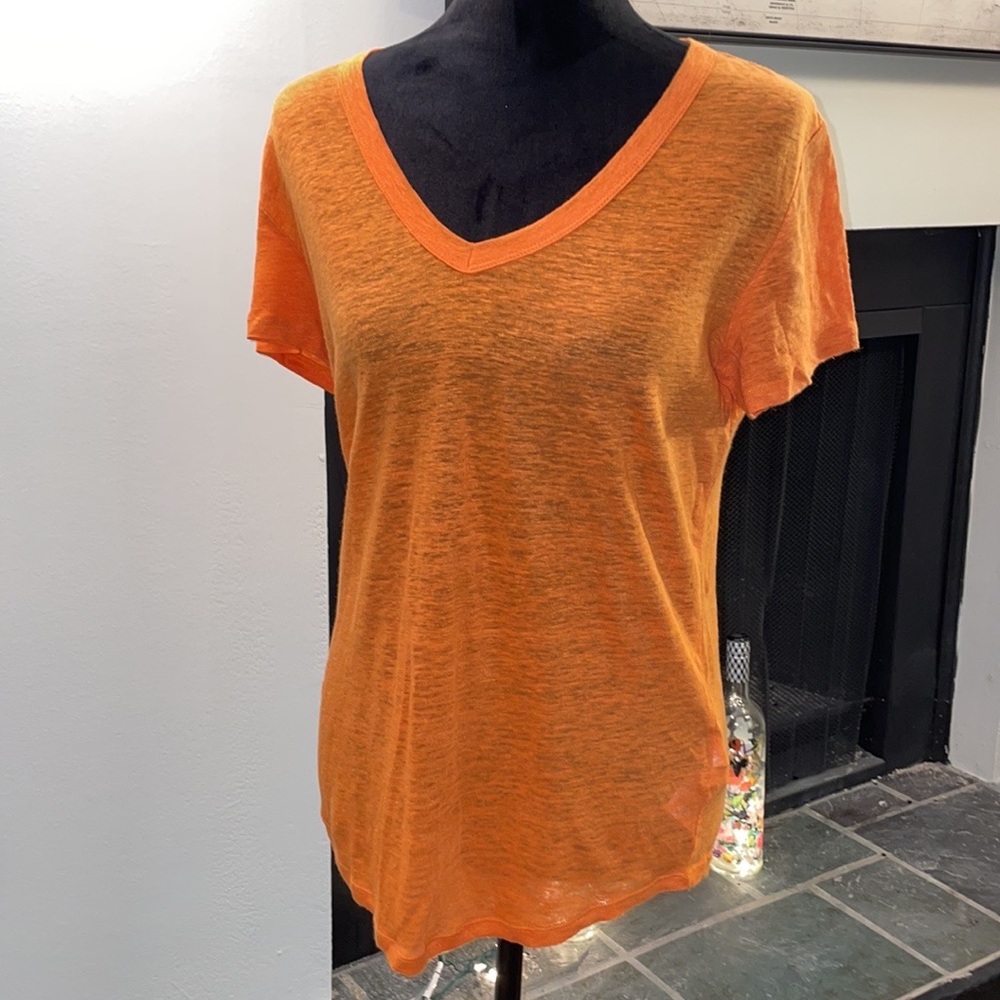 Gap tee